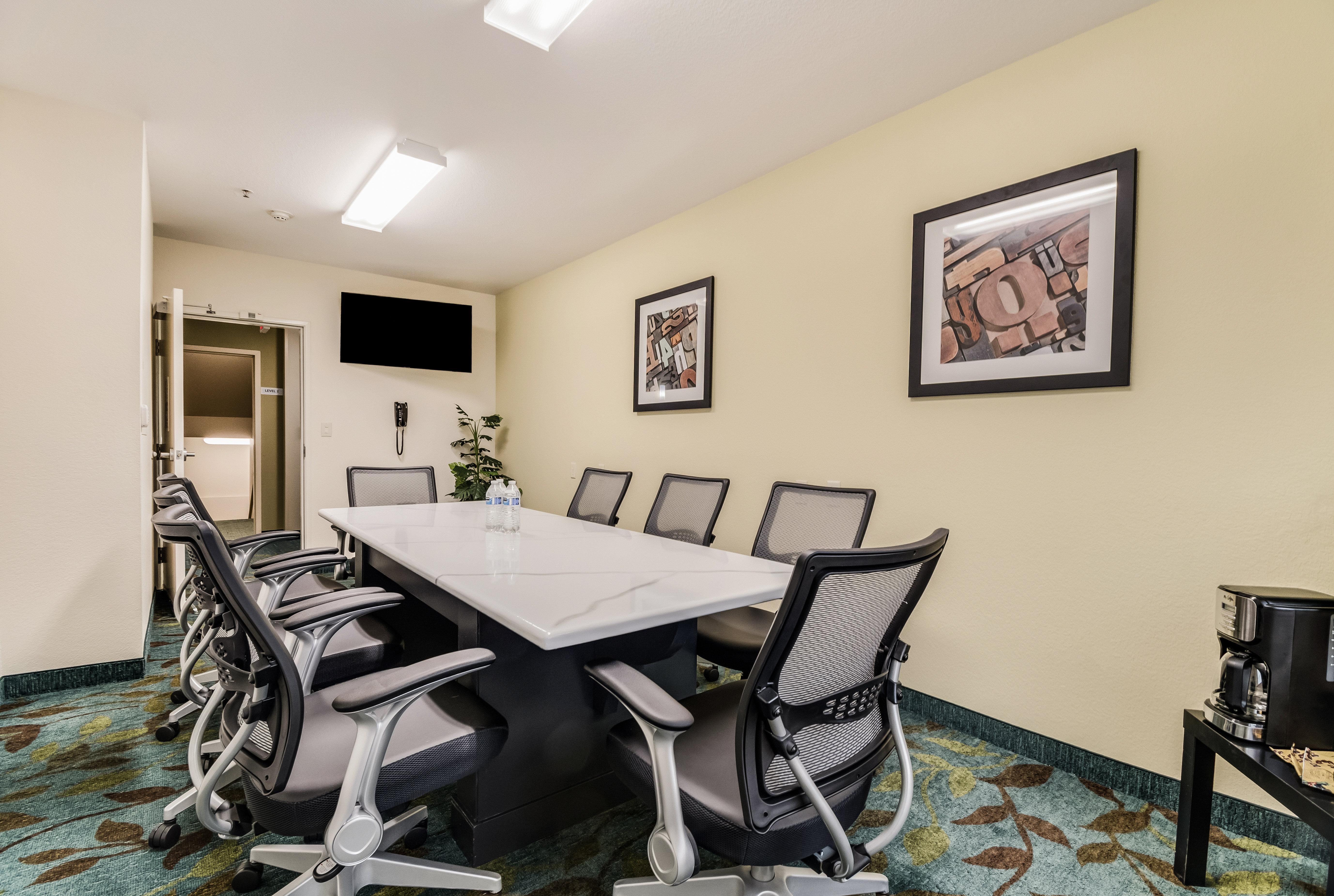 Candlewood Suites Portland Airport By Ihg Exterior photo