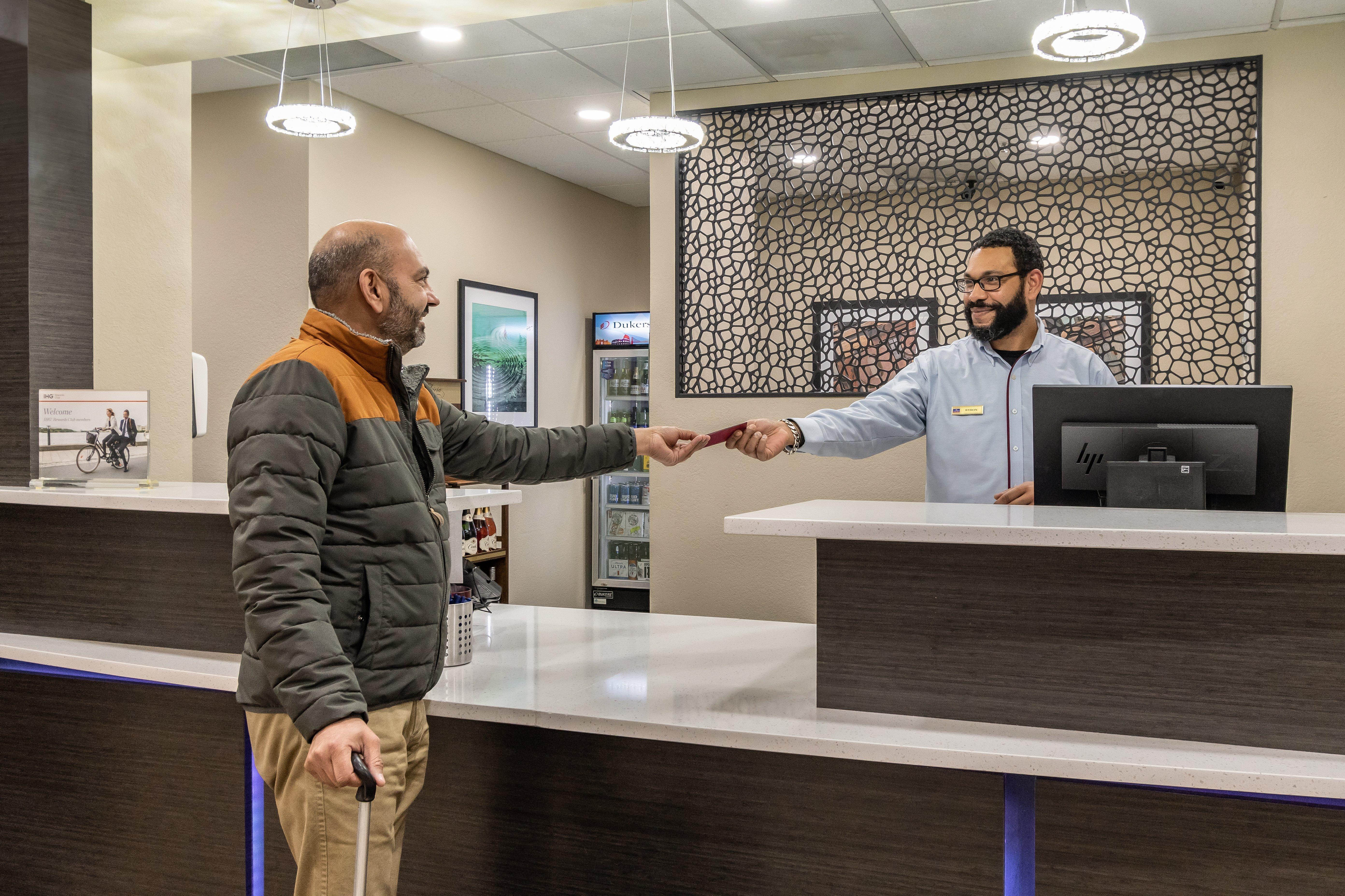 Candlewood Suites Portland Airport By Ihg Exterior photo