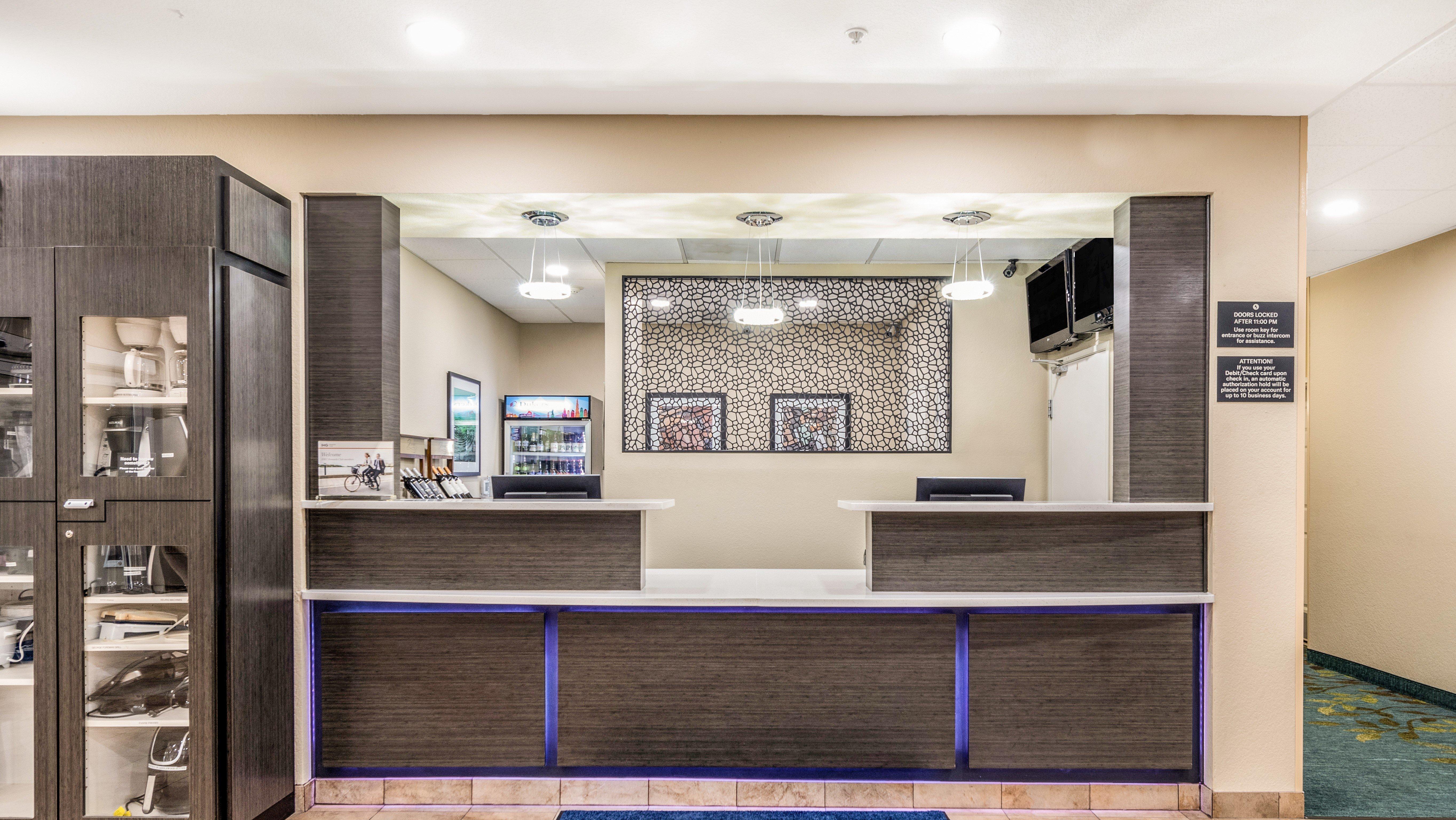 Candlewood Suites Portland Airport By Ihg Exterior photo